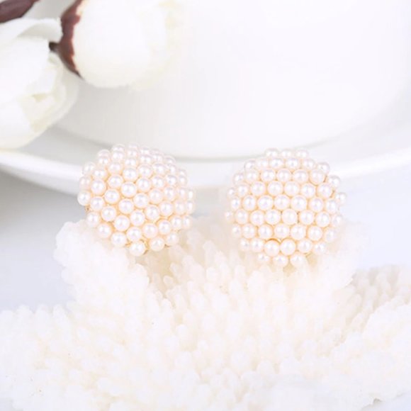 NEW - 14K Gold Pearl Pave Stud Clip Earrings - Picture 7 of 10